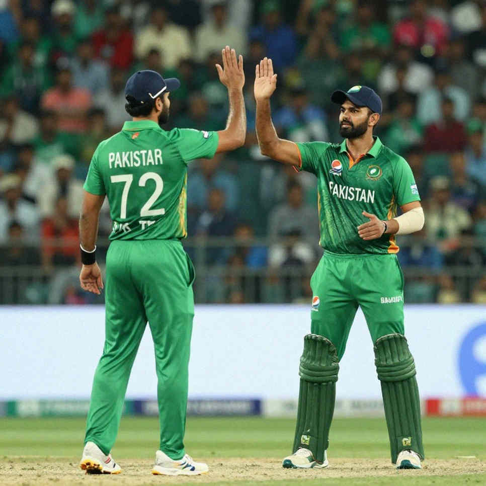 রাওয়ালপিন্ডির ছায়ায় আড়াফাত মিনহাস: এক ম্যাচের আলো, আরও অনেক প্রশ্নের অন্ধকার