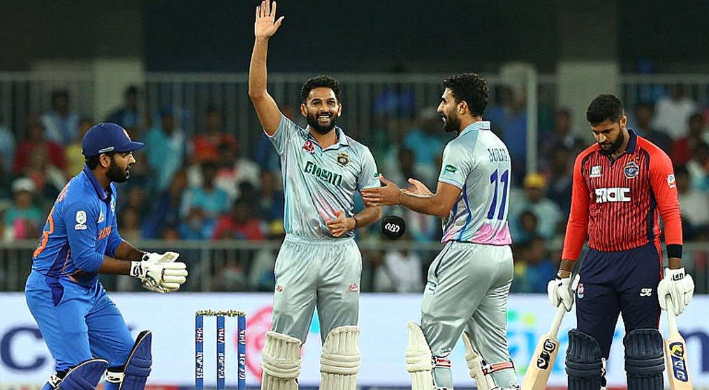 ক্রিকেটের ট্রান্সফার-বাজারে যাচাইয়ের প্রোটোকল: কেন 'তথ্য নেই' বলাও একটি ফলাফল