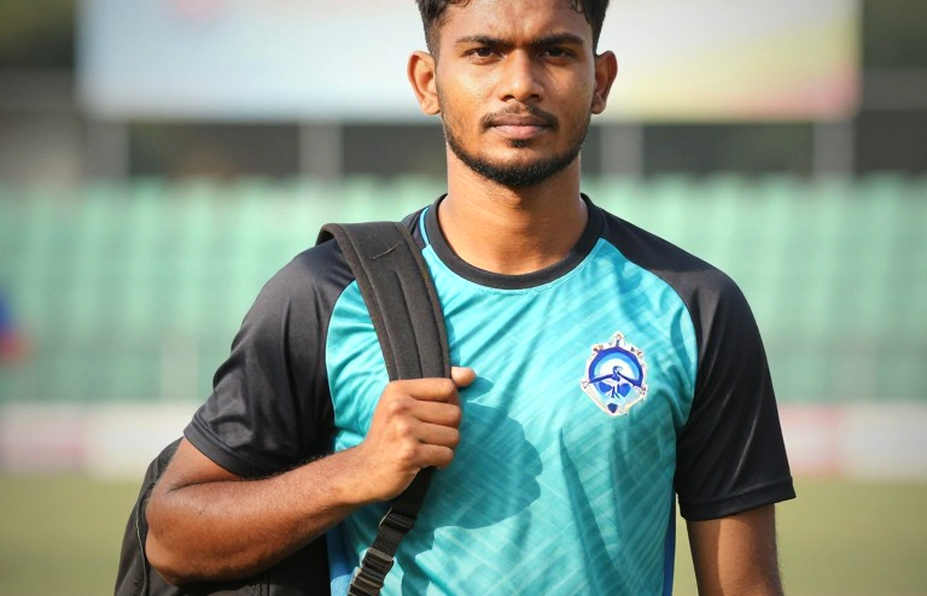 মুম্বই ইন্ডিয়ান্সের কোচিং শূন্যতা: কোটি টাকার বাজারেও কেন ধরা দিচ্ছে না নামী কোচরা